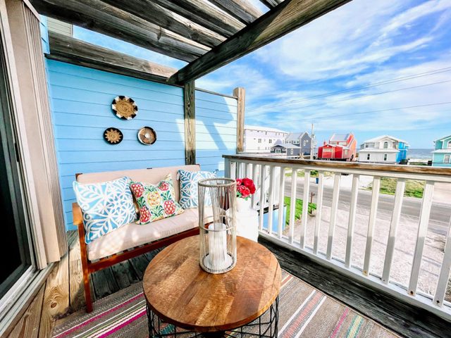 Gulf Shores beach house balcony makeover by McSwain Interior Designs